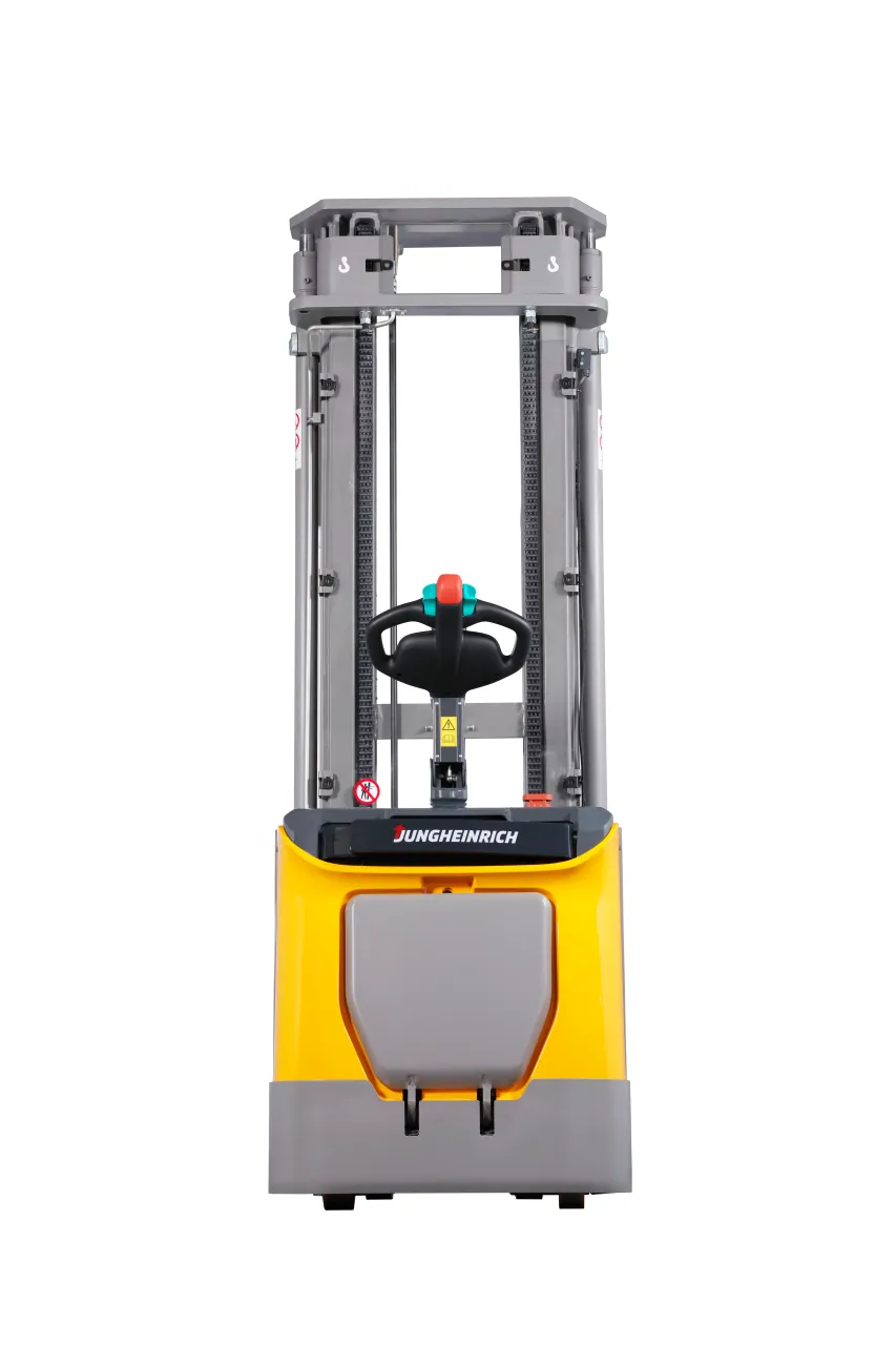 Штабелер электрический самоходный Jungheinrich ERC 216 DZ, 4590 мм с откидной площадкой оператора