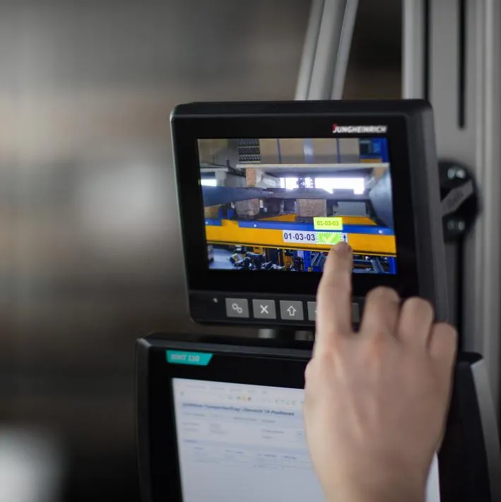 Ричтрак Jungheinrich ETV 320 DZ, 12020 мм с холодильным исполнением и видеокамерой