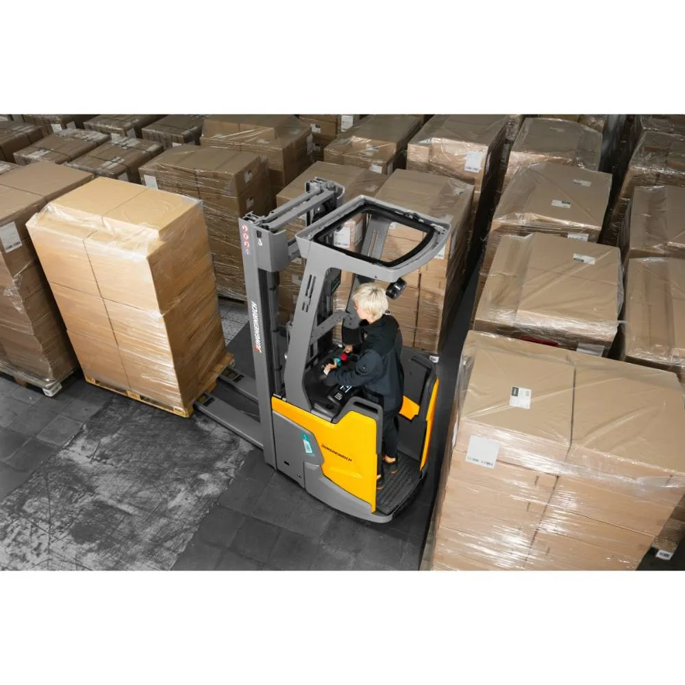 Штабелер электрический самоходный Jungheinrich ERC 216zi ZT, 3060 мм с площадкой для оператора