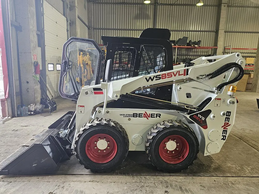 Мини-погрузчик с бортовым поворотом Beaver WS85VL