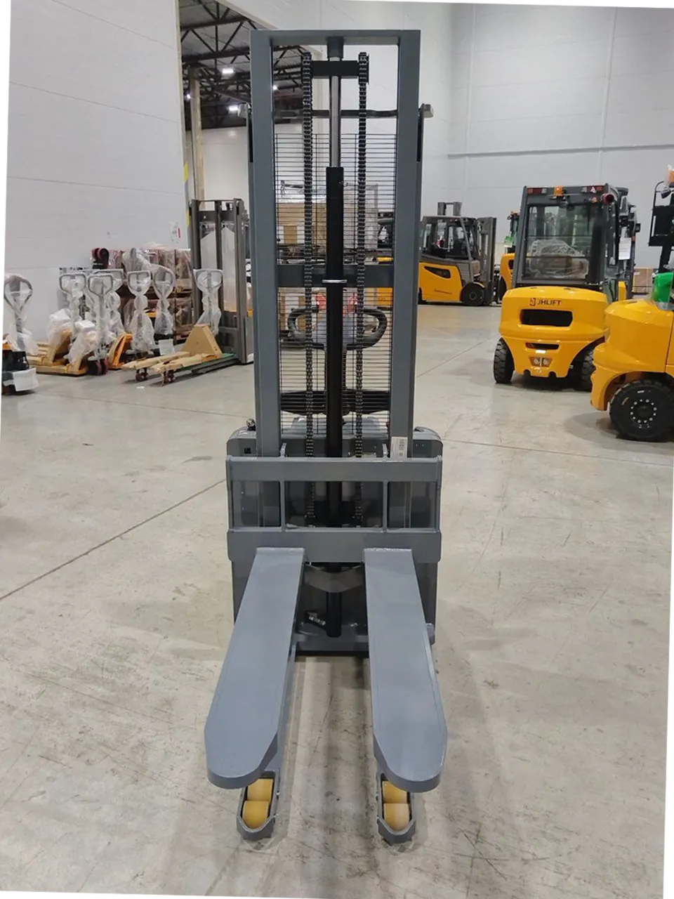 Штабелер электрический самоходный JHLIFT CDD 15 WHL с платформой оператора, 2500 мм, Li-Ion батарея