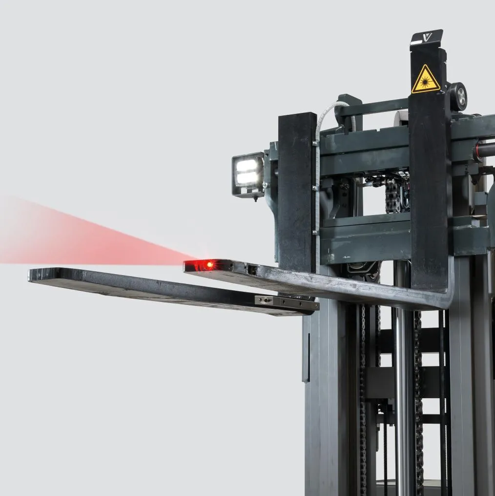 Ричтрак Jungheinrich ETV 214 DZ-GNE, 6500 мм с датчиком движения и баком для воды