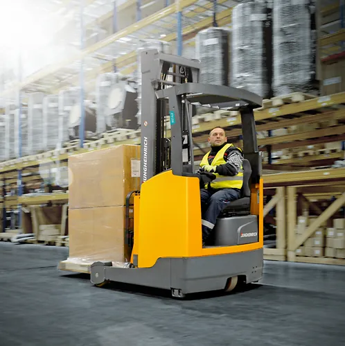 Ричтрак Jungheinrich ETV 214 DZ-GNE, 6500 мм с датчиком движения