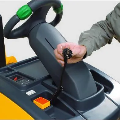 Электрический тягач Jungheinrich EZS 130