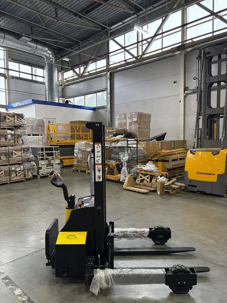 Штабелер для бездорожья электрический самоходный JHLIFT JHL15H-H, 3000 мм, свинцово-кислотная