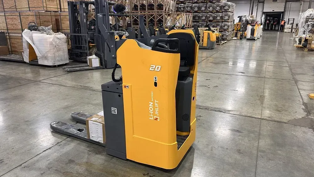 Тележка электрическая самоходная JHLIFT CBD 20X-A, 2000 кг, 1150 x 540 мм, с сиденьем оператора