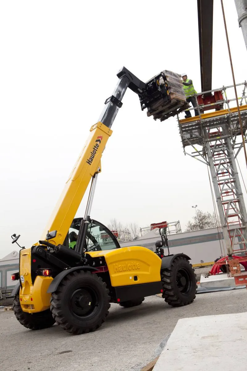 Погрузчик телескопический Haulotte HTL 3510