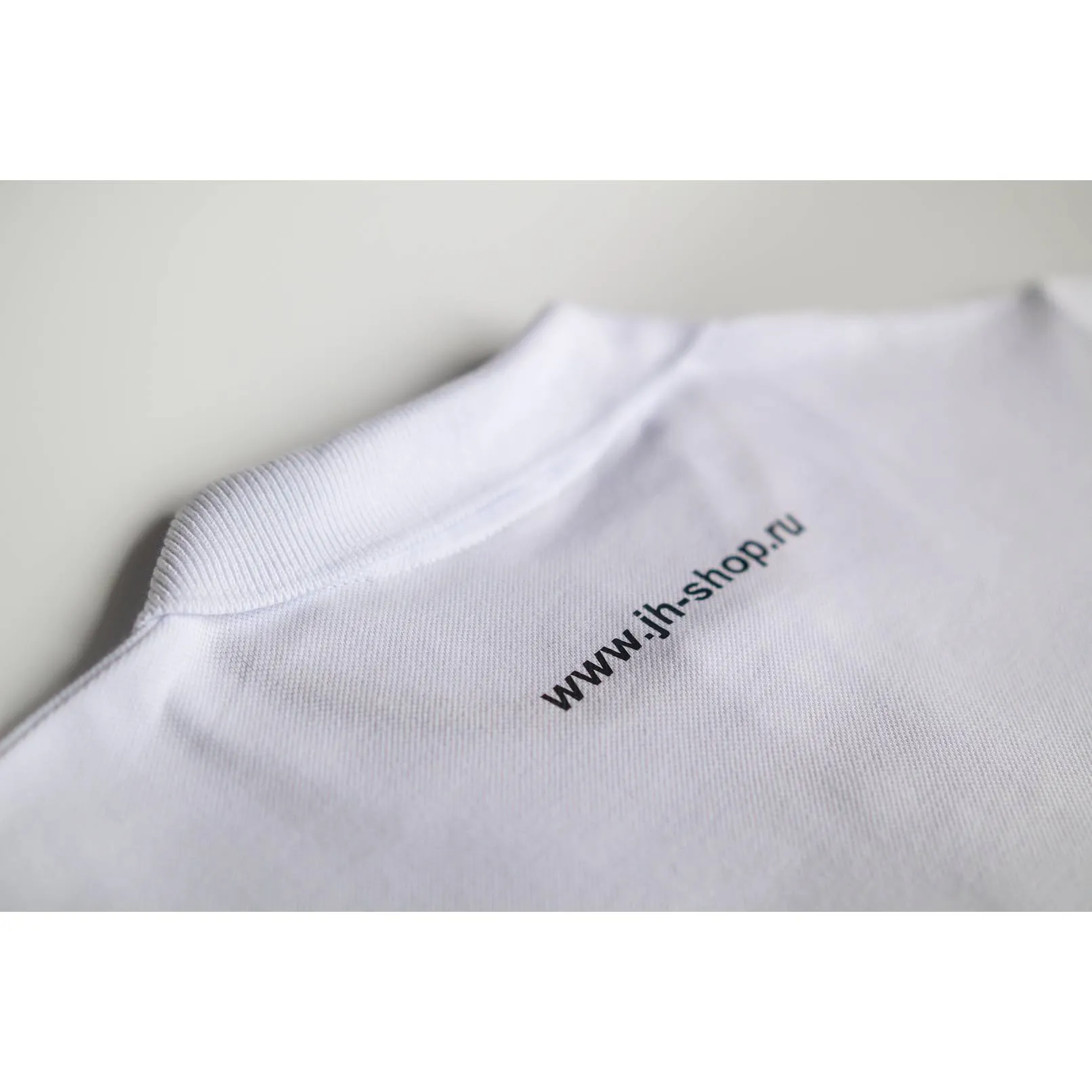 Футболка-поло мужская белая
