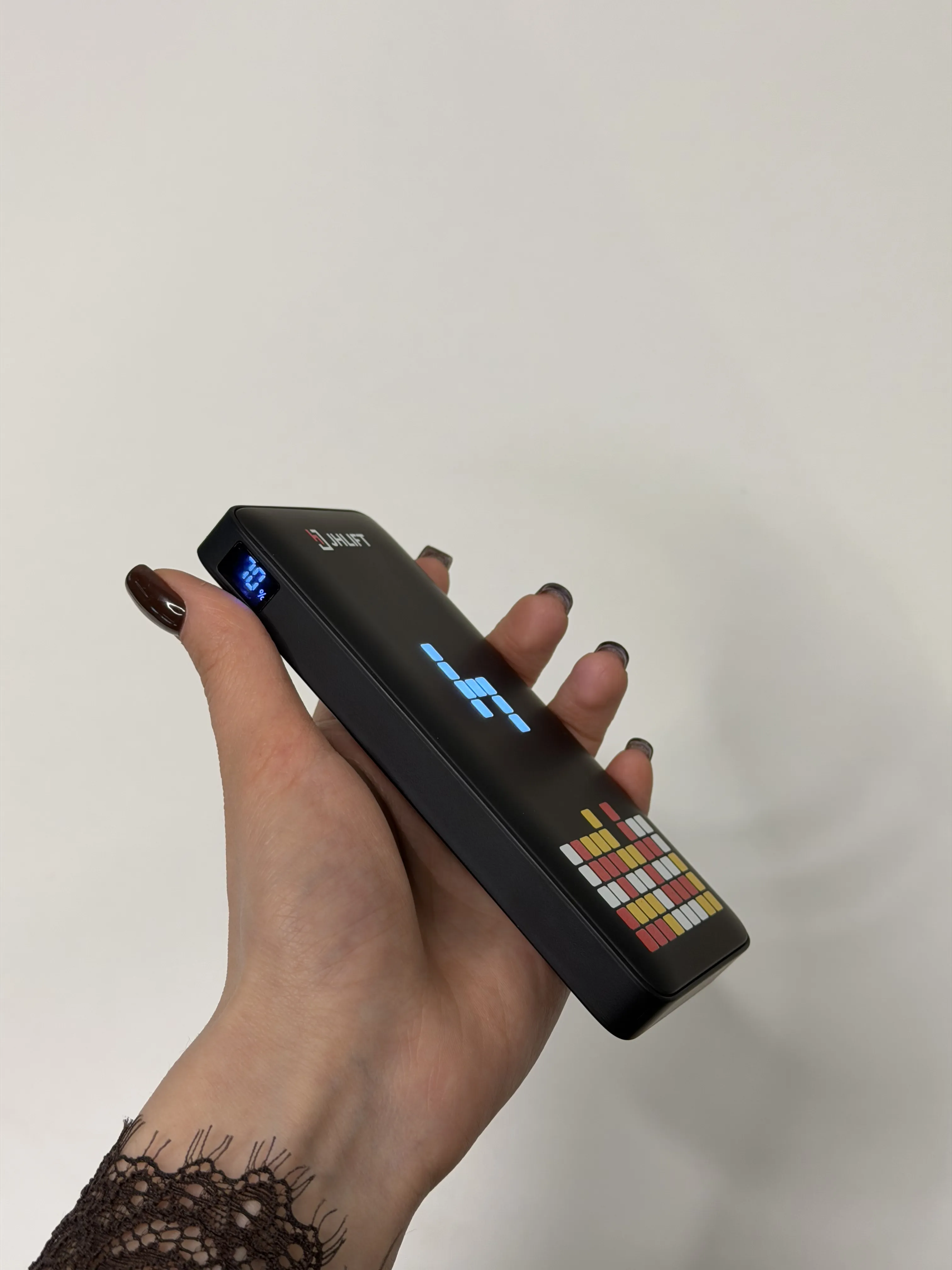 Внешний аккумулятор с подсветкой