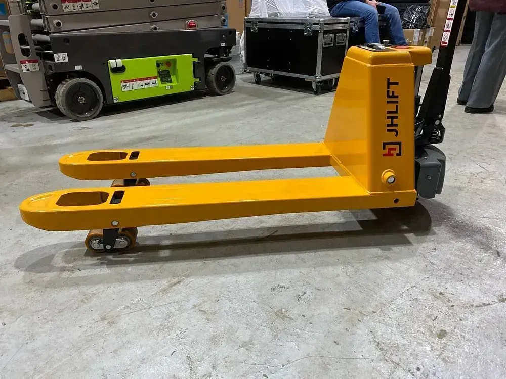 Тележка электрическая самоходная JHLIFT EPT20H-CS с опцией Cold Store, 2000 кг, 1150 x 550 мм, Li-Ion с батареей 48V, 15 Ah