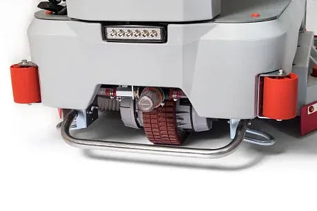 Поломоечная машина аккумуляторная с местом оператора Bennett Patrol P150-85R с литиевой АКБ 150 а/ч картинка