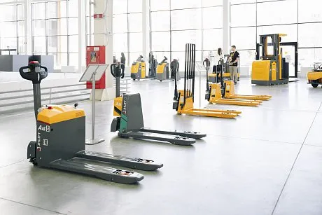 Тележка электрическая самоходная JHLIFT CBD 20 mini, 2000 кг, 1150 x 560 мм, Li-Ion с батареей 40 Ah картинка