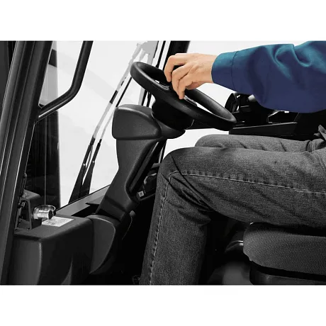 Электрический погрузчик Jungheinrich EFG 425k компактная версия картинка