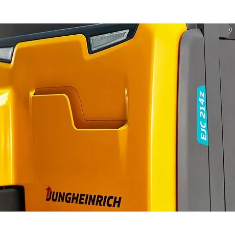 Штабелер электрический самоходный Jungheinrich EJC 214z DZ, 4090 мм  с доп. подъемом опорных лап картинка