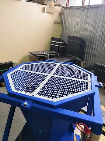 Разбрасыватель реагента РБ-230 картинка