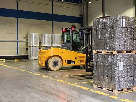 Четырехопорный электрический погрузчик JHLIFT CPD 120-160 А, 3000-6500 мм, с Li-Ion батареей картинка