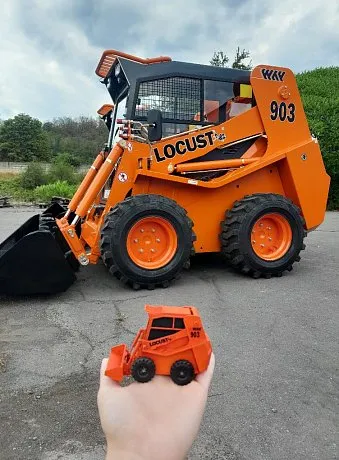 Мини-погрузчик LOCUST L903 картинка