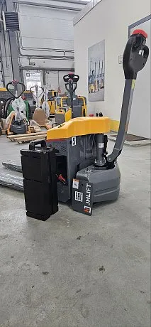 Тележка электрическая самоходная JHLIFT CBD 15 mini, 1500 кг, 1150 x 560 мм, Li-Ion с батареей 40 Ah картинка