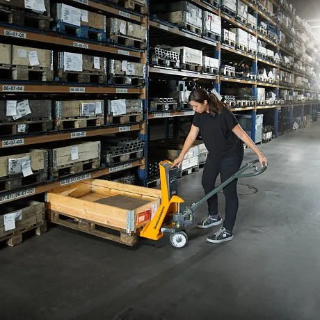 Весовая гидравлическая тележка (рохля) Jungheinrich AMW 22P C-GV, 2200 кг, 1150х540 мм, с резиновыми колесами картинка