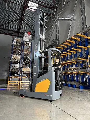 Ричтрак JHLIFT CQD 20 XC, 10500 мм (интегрированная Li-Ion АКБ) картинка