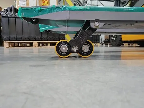 Тележка электрическая самоходная Jungheinrich EJE BA 115, 1500 кг, 1150 x 540 мм, Li-Ion с батареей 50 Ah картинка