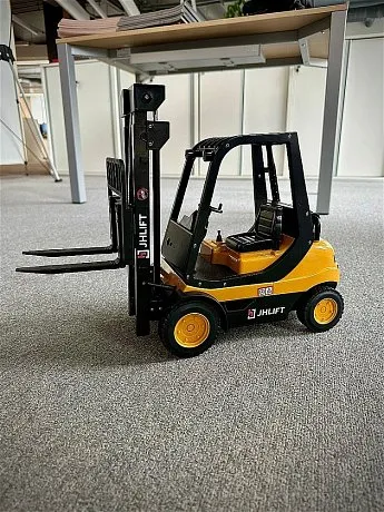 Радиоуправляемый погрузчик JHLIFT картинка