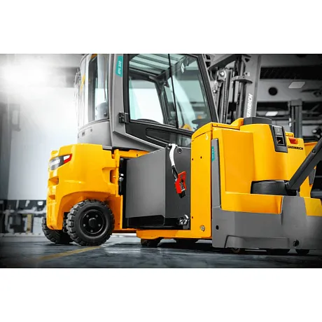 Электрический погрузчик Jungheinrich EFG 316k DZ, 4700 мм картинка