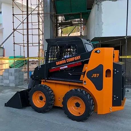 Мини-погрузчик BAWOO J67 радиальный подъем с турбированным двигателем HYUNDAI и дополнительными противовесами (комплектация зимняя) картинка