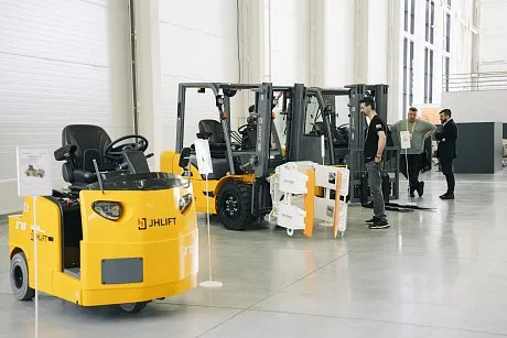 Дизельный погрузчик JHLIFT CPCD 15 X, 3000 мм картинка