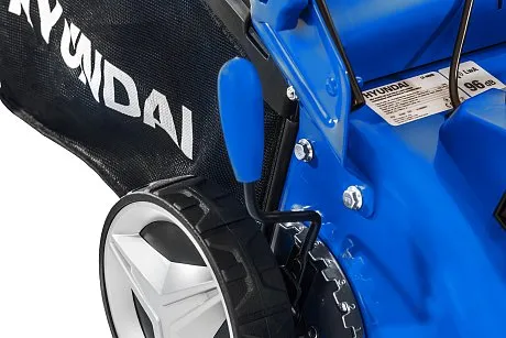 Самоходная электрическая газонокосилка Hyundai LE 4600S DRIVE картинка