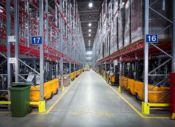 МО, Белые столбы