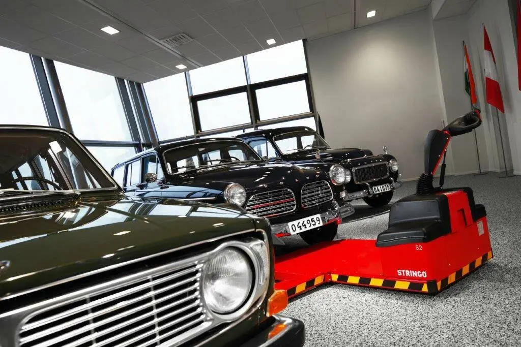 Автомобильный манипулятор Stringo S2