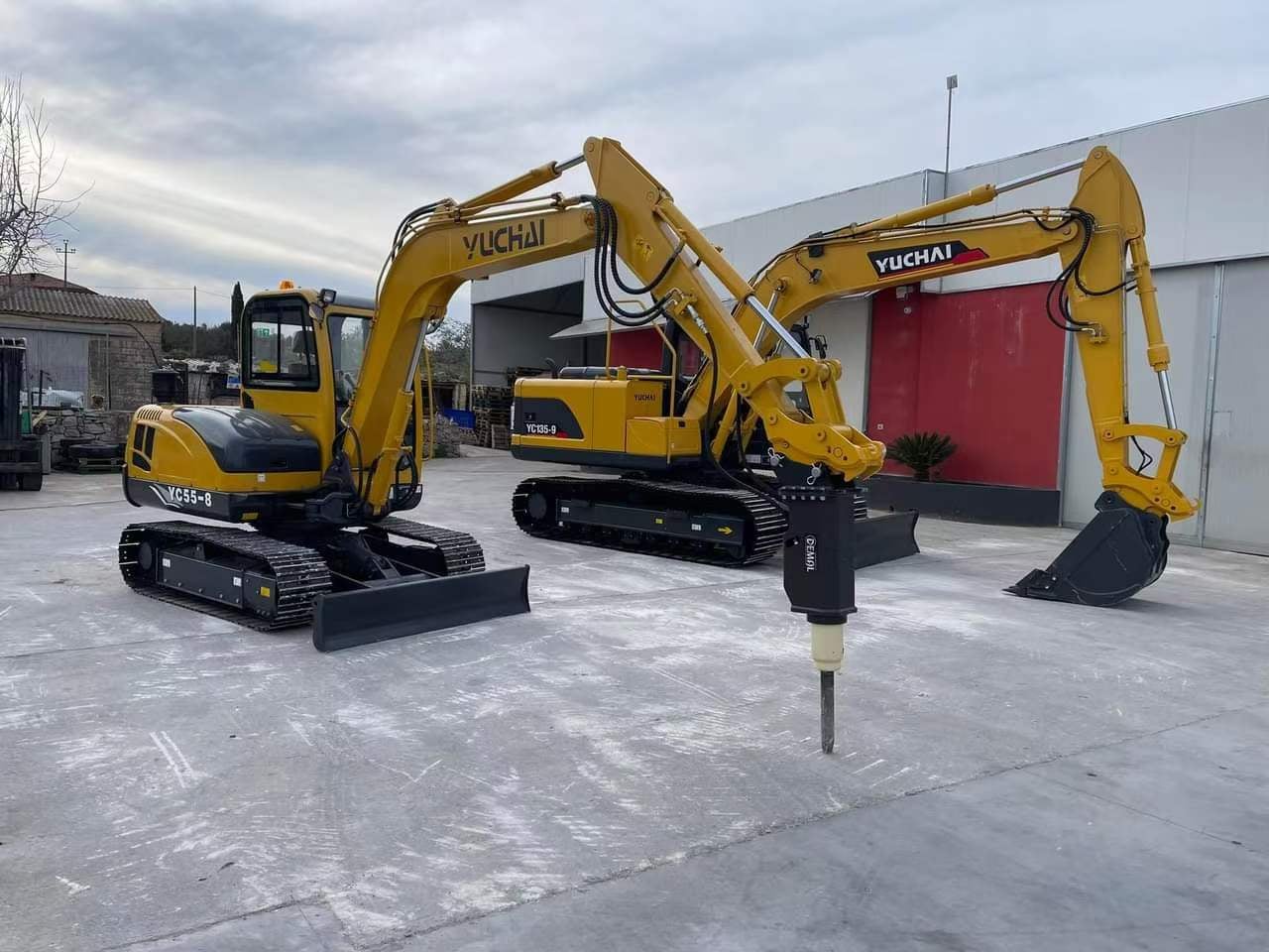 Миниэкскаватор Yuchai YC55-8
