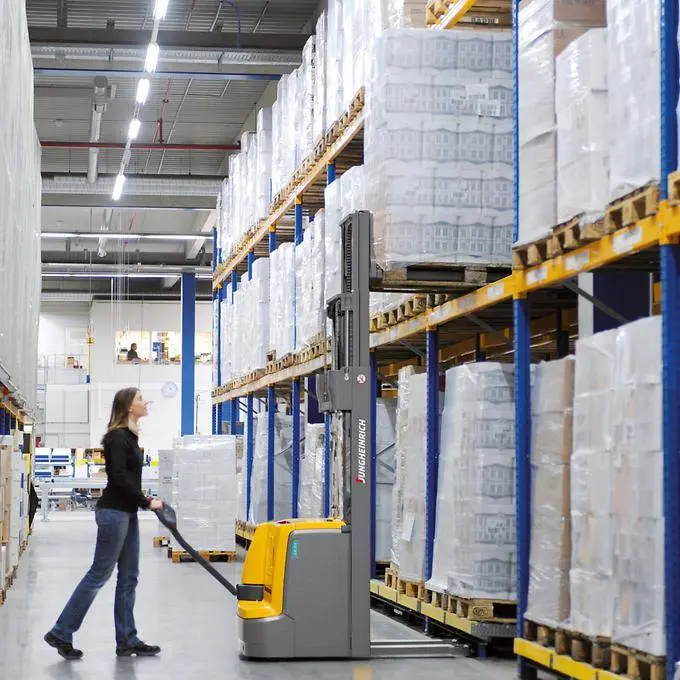 Штабелер электрический самоходный Jungheinrich EJC 216 DZ, 6000 мм