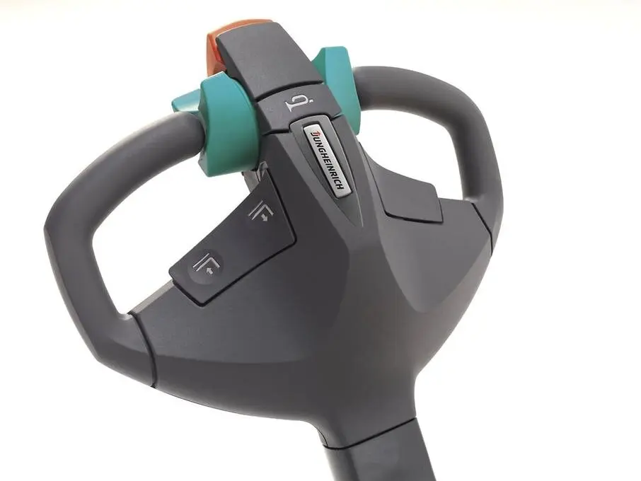 Тележка электрическая самоходная Jungheinrich EJE 118, 1800 кг, 1150 x 535 мм, свинцово-кислотная АКБ 375 Ah