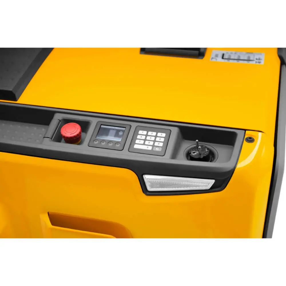 Штабелер электрический самоходный Jungheinrich EJC 216 DZ, 6000 мм