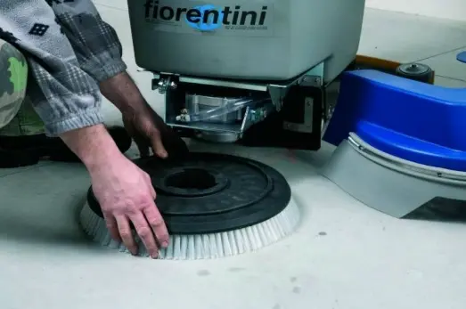 Поломоечная машина аккумуляторная Fiorentini Giampy 22B, 1 или 2 щетки