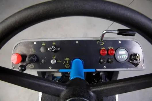 Поломоечная машина аккумуляторная Fiorentini UNICA 85