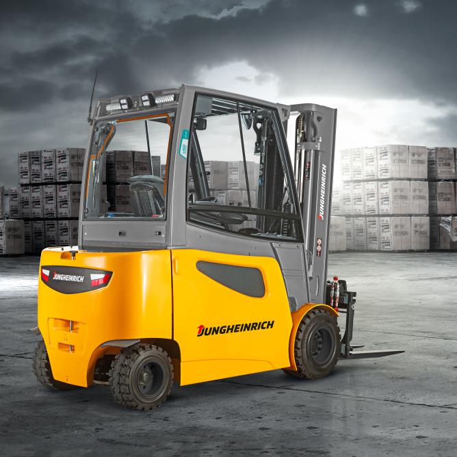 Электрический погрузчик Jungheinrich S30 DZ, 5500 мм с сайдшифтом