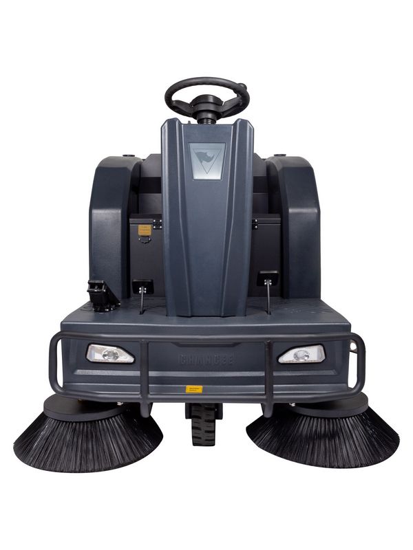 Аккумуляторная подметальная машина с местом оператора Chancee U135 с АКБ (90 а/ч С5)