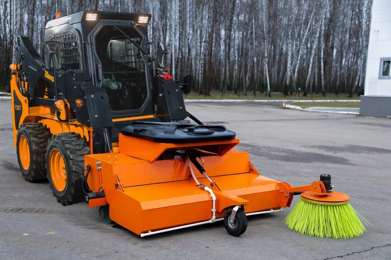 Щетка подметальная с передним бункером Bawoo 1500 (мм) (диаметр щетины 550 мм)