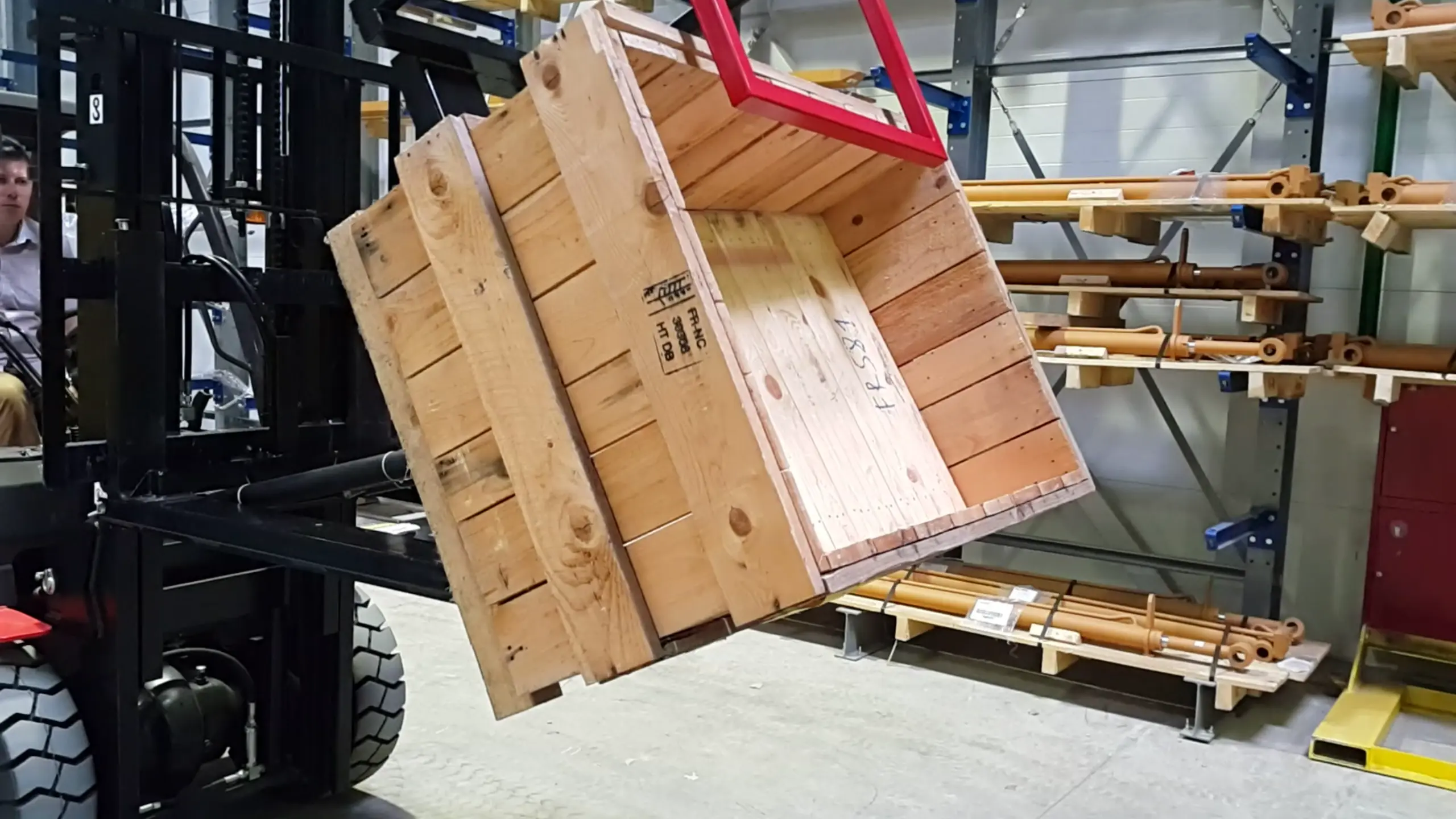 Опрокидыватель контейнеров ОК - 1000