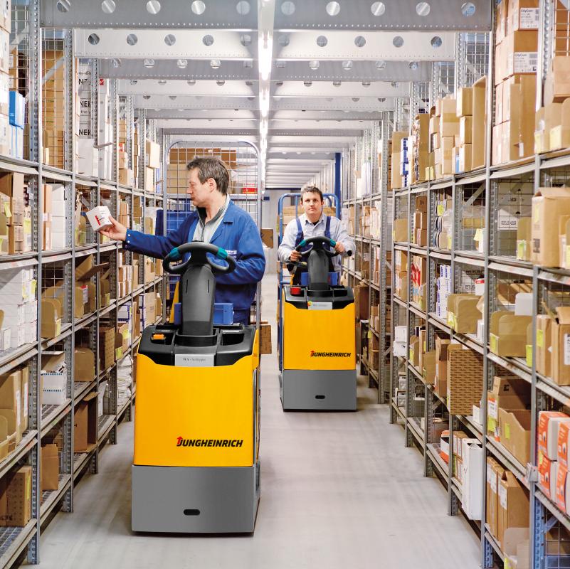 Электрический тягач Jungheinrich EZS 130 с доп. акб