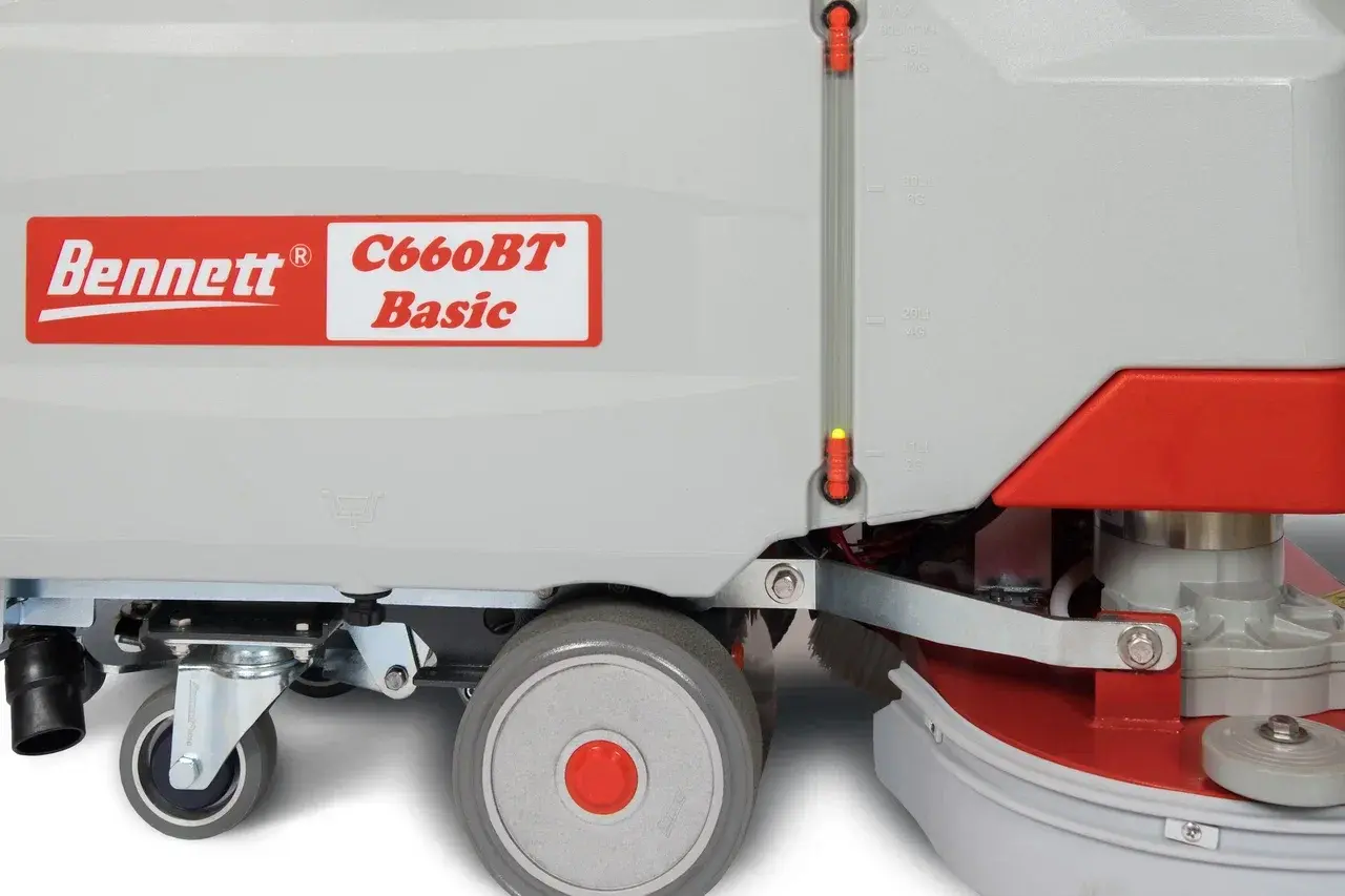 Поломоечная машина аккумуляторная Bennett Clever C660bt с литиевой АКБ 150 а/ч