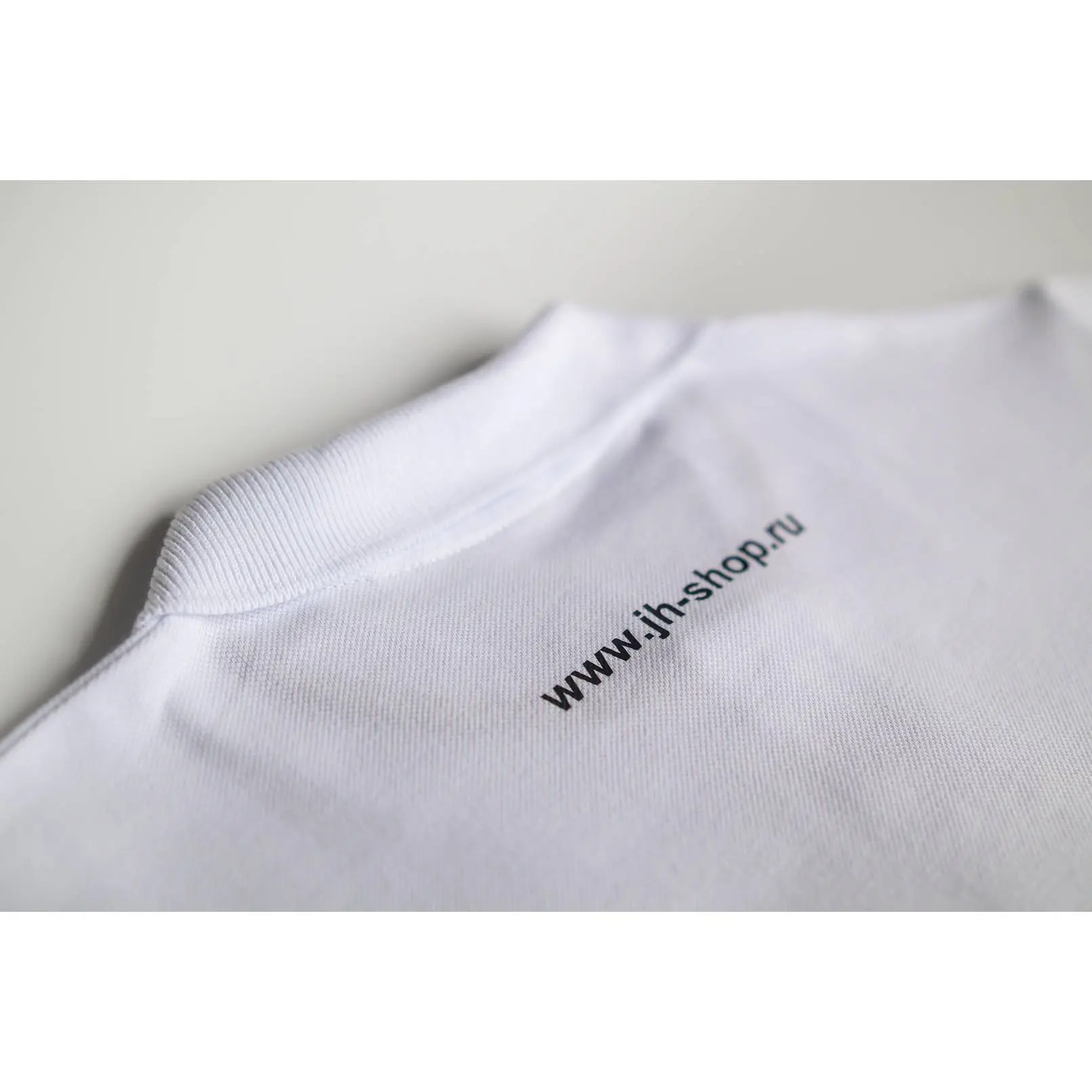 Футболка-поло мужская белая