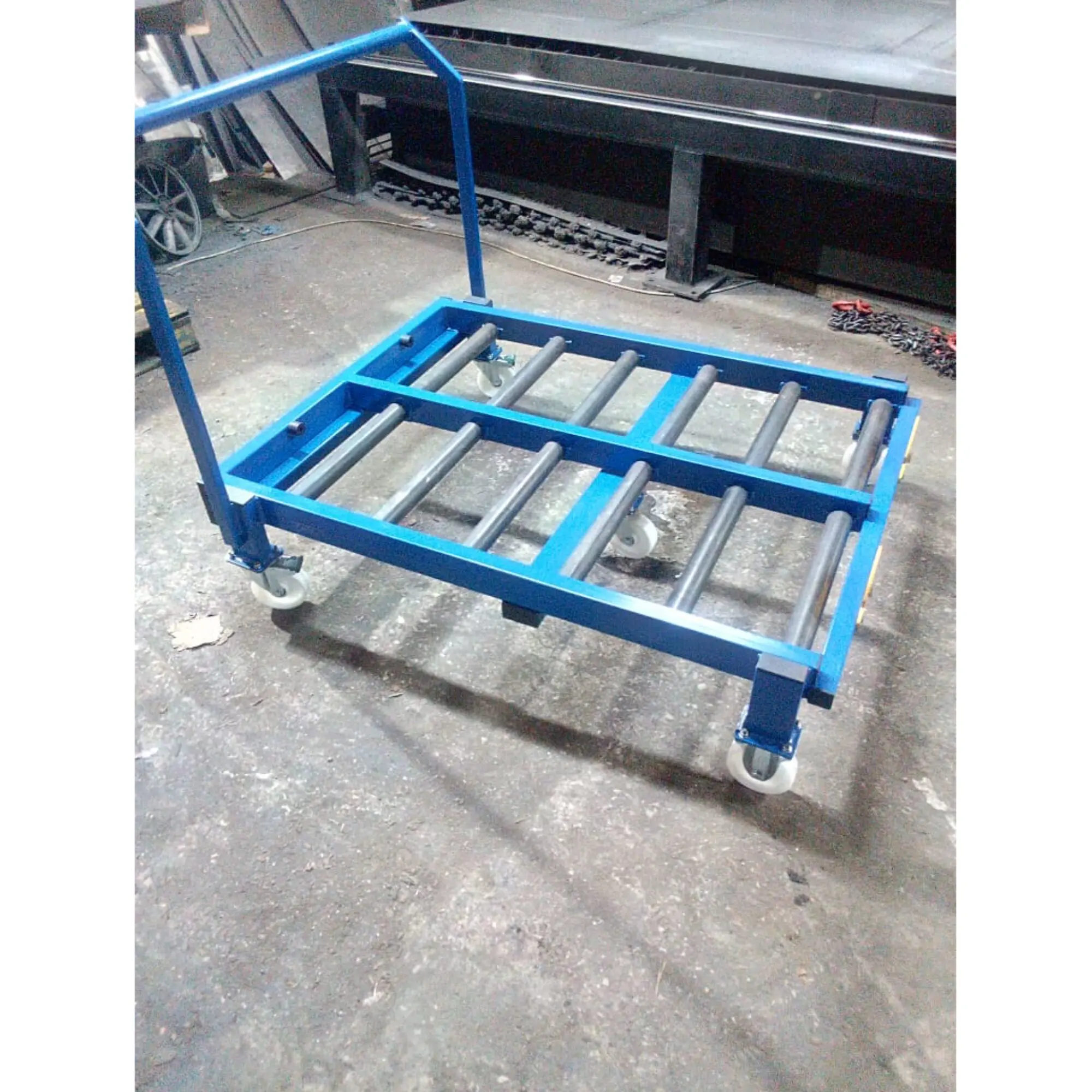 Стол для замены батарей двухсекционный перекатной ТМ-СП2/1300x520