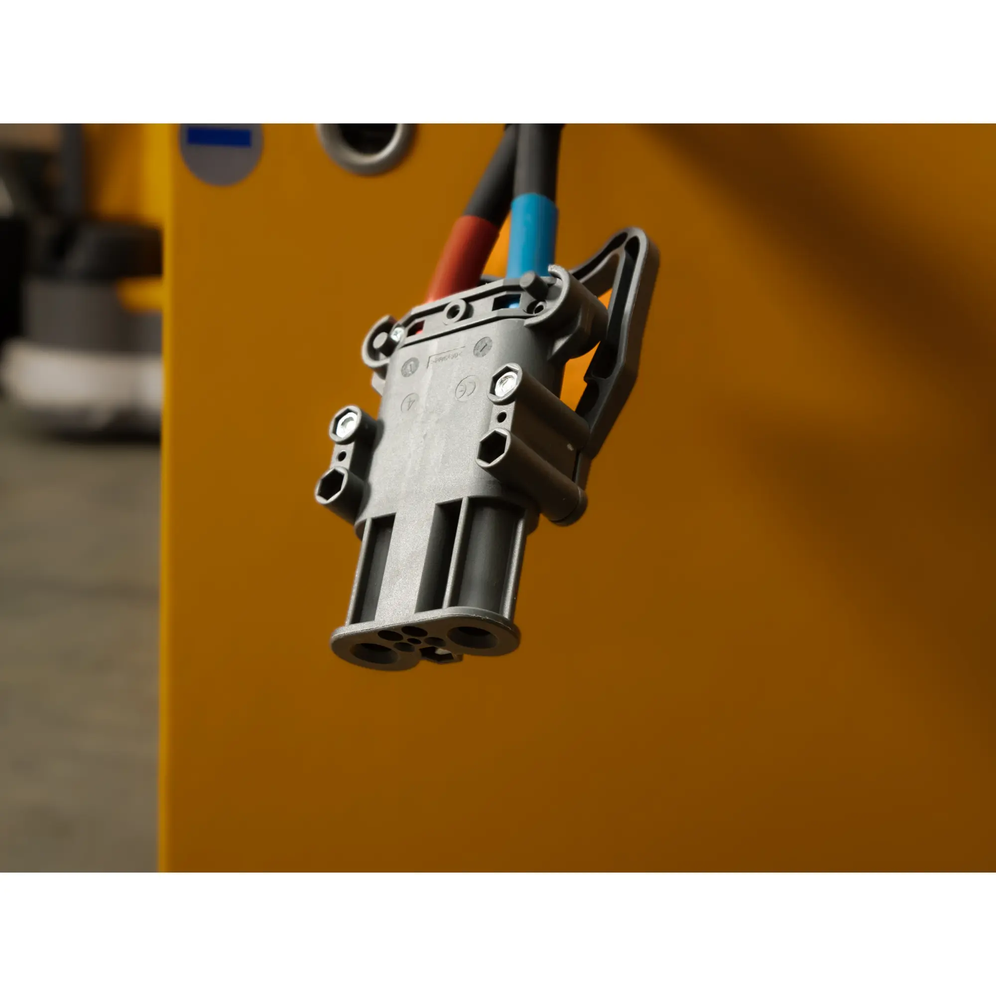 АКБ свинцово-кислотная Signal Energy 48 В, 465 Ач для ричтраков Yale