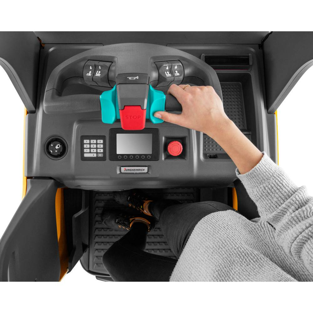 Штабелер электрический самоходный Jungheinrich ERC 214zi ZT, 4300 мм с площадкой для оператора