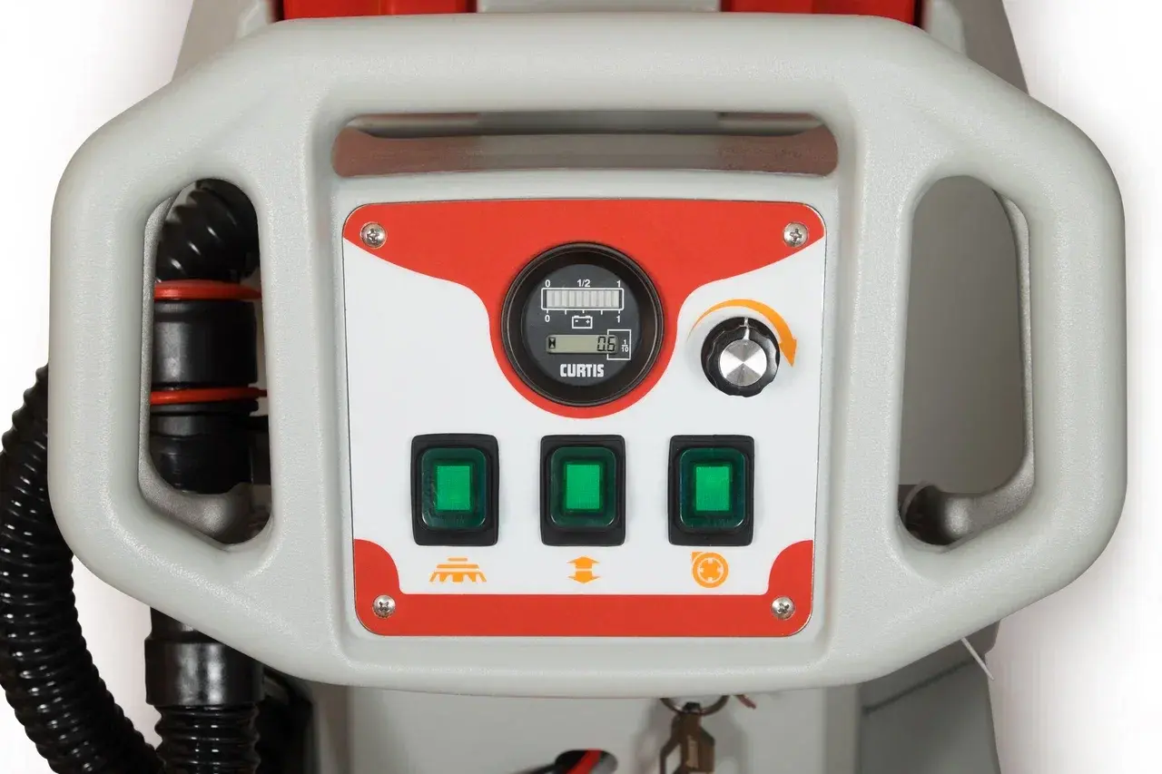 Поломоечная машина аккумуляторная Bennett Clever C660bt с литиевой АКБ 150 а/ч