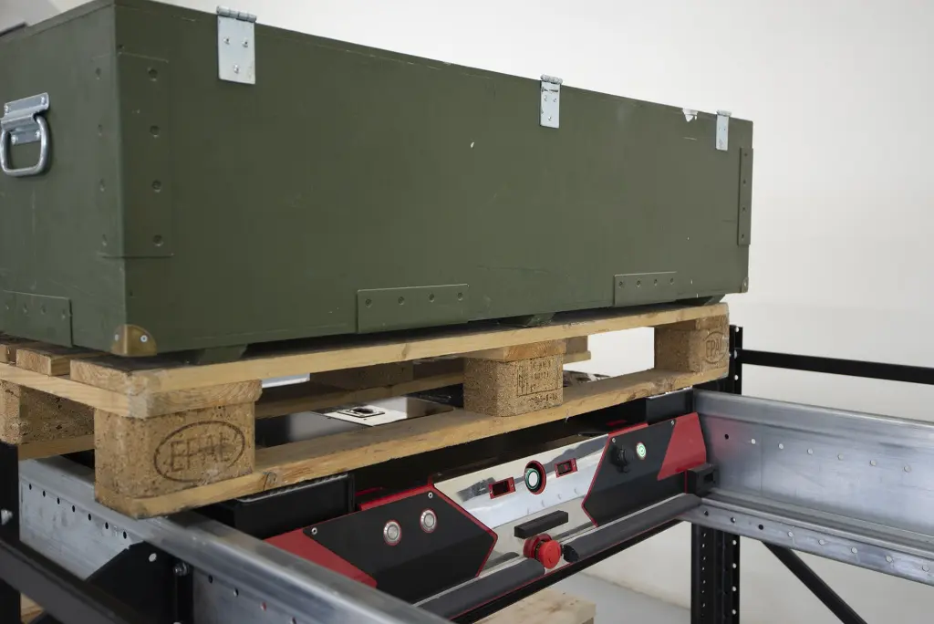 Автоматизированный стеллаж с шаттловой системой